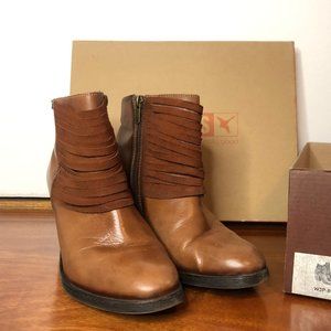 Pikolinos leather Chelsea Boot